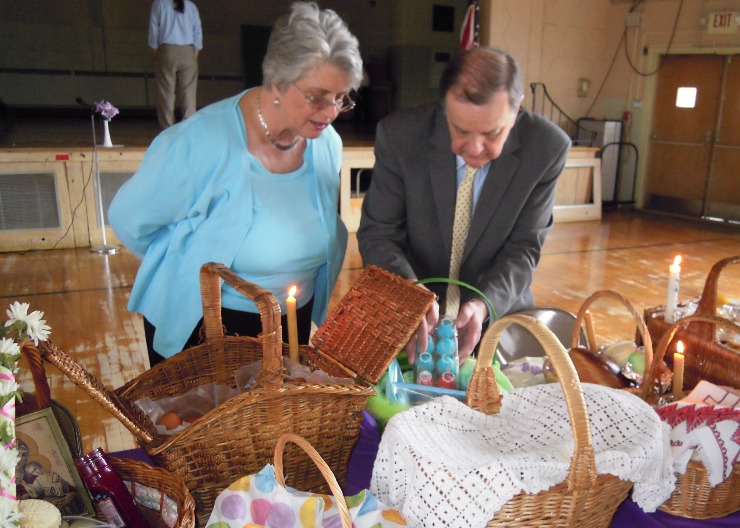 That Looks Good......18 from Christ is Risen!  Indeed He is Risen!