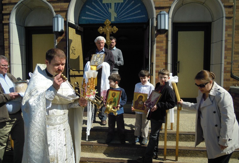 Photo 11 from Bright Monday