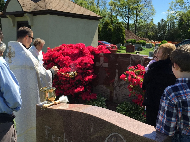 Photo 6 from Cemetery Blessings on St. Thomas Sunday