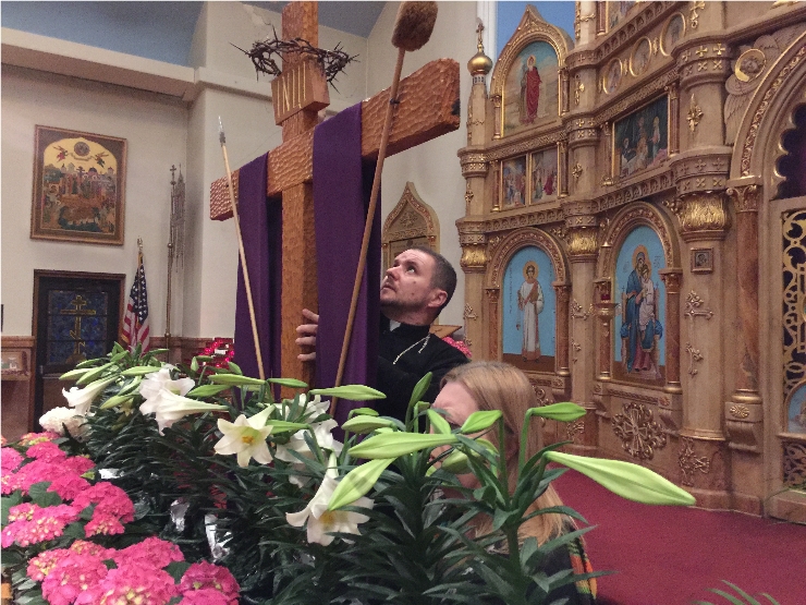 Photo 11 from Fr. Igor, Mat. Anna, Maxim and Sofia Looking Back