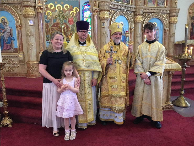 Photo 20 from Fr. Igor, Mat. Anna, Maxim and Sofia Looking Back